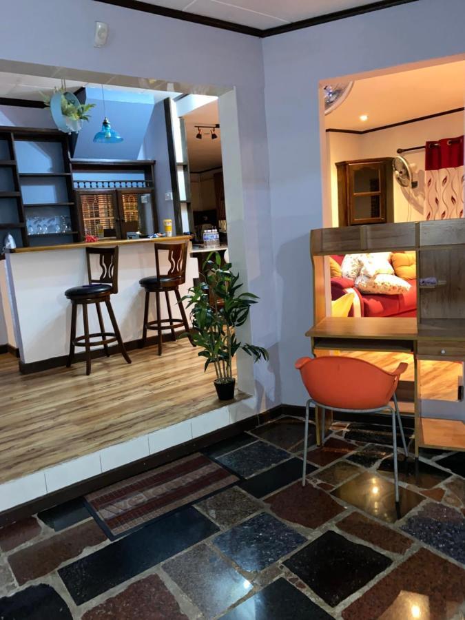 Mer Riviere Self Catering Apartment Beau Vallon  Extérieur photo
